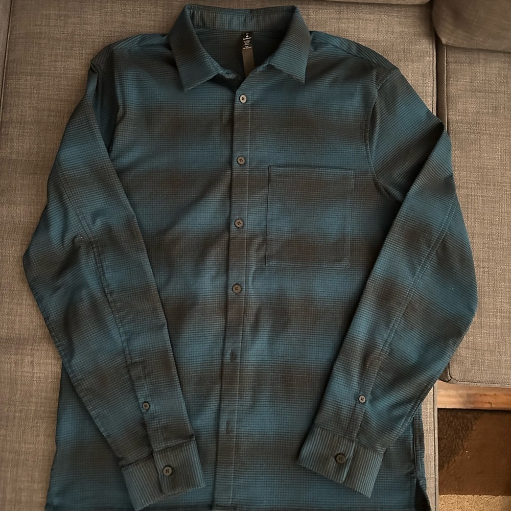 Men's Teal Button-Up Shirt